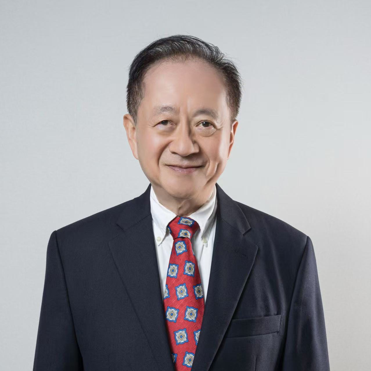 蒋尚义：摩尔定律放缓催动半导体变局，芯粒化解 AI 芯片成本危机