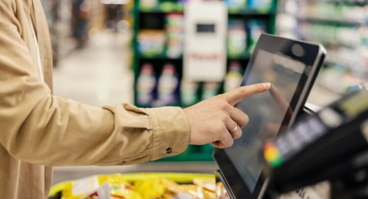 米勒工业营收下滑，军车市场带来希望