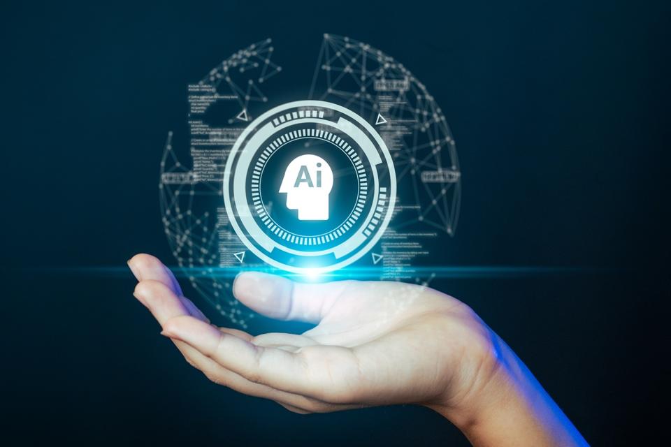 AI不会取代你，但会用AI的人将超越你