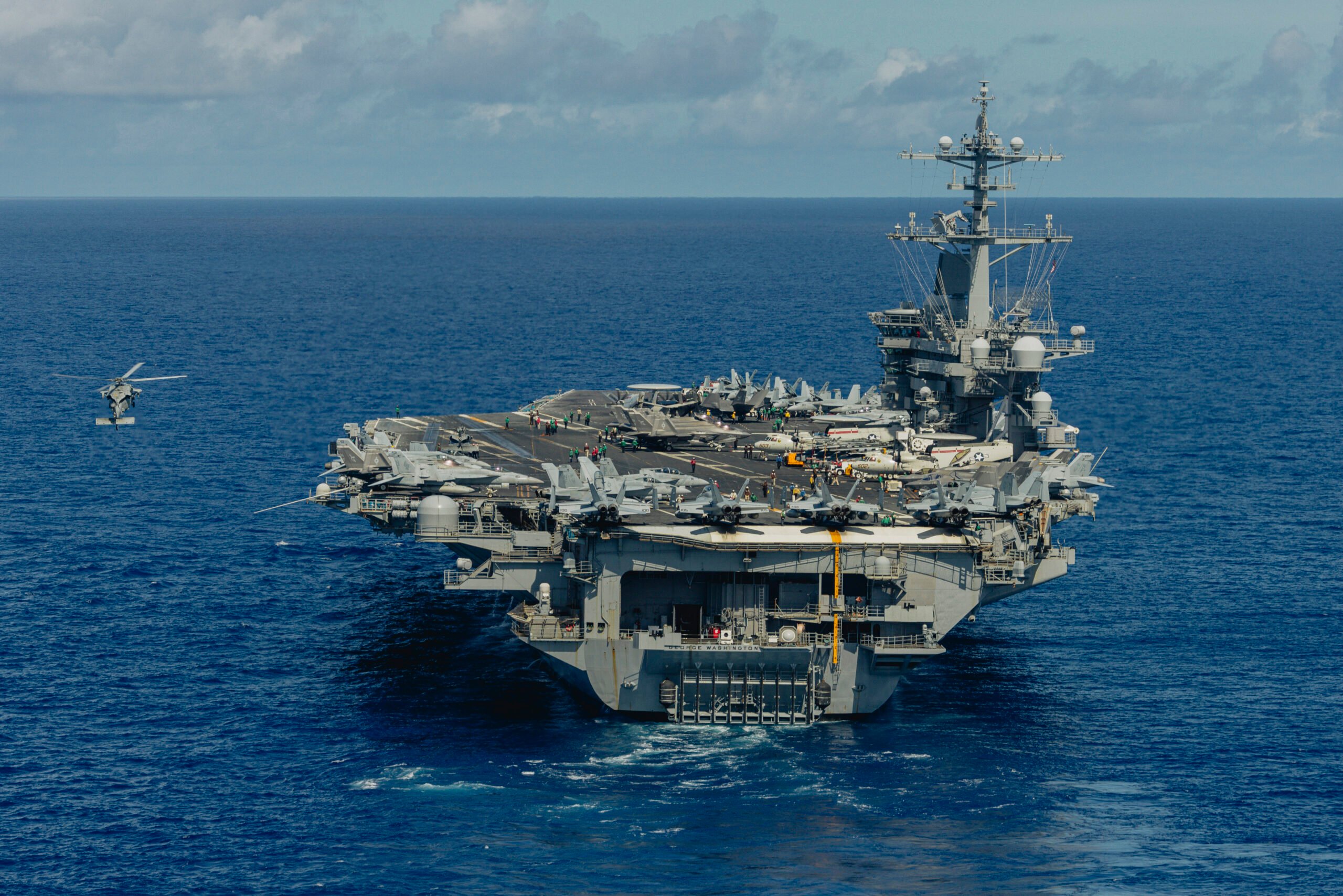 朝鲜抗议美军航母访韩，紧张局势升级