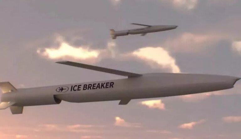 阿塞拜疆军演展示现代化军力，强化海陆空防御体系