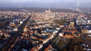 法国支援比利时应对无人机入侵，强化欧洲安全合作