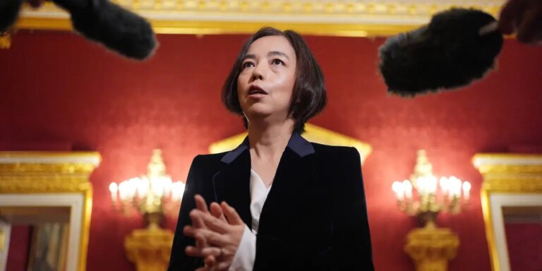 “AI教母李飞飞呼吁平衡AI论述，反对极端言论”