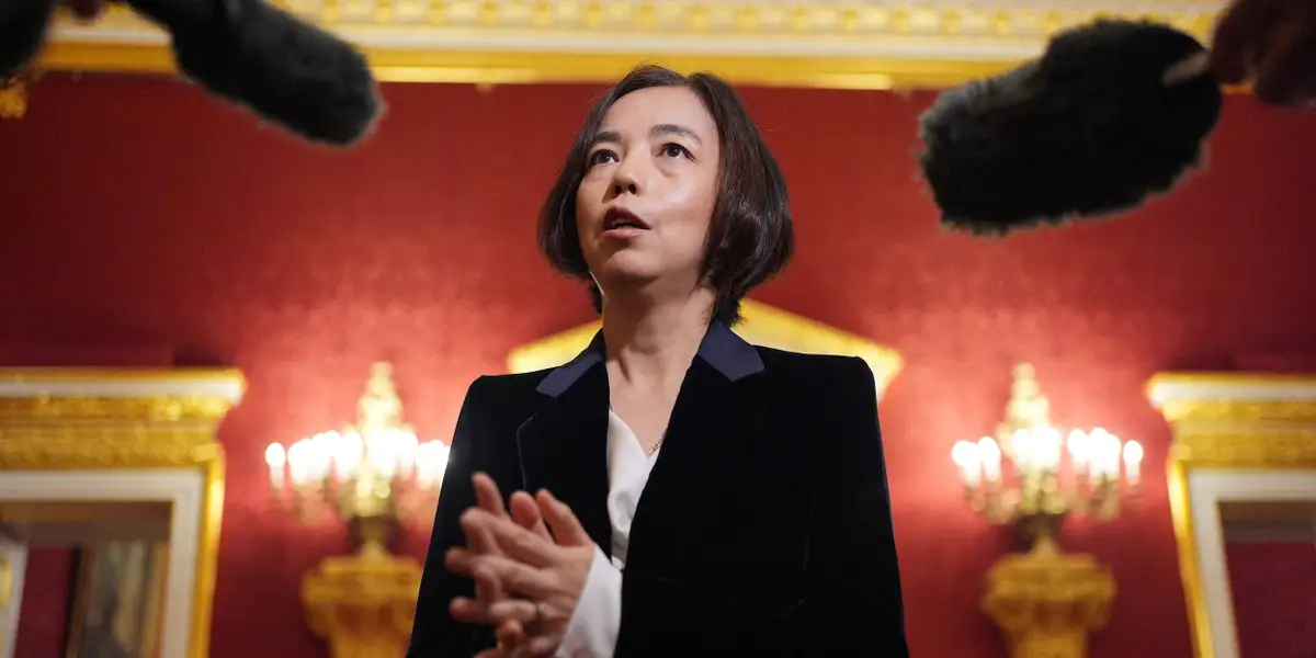 “AI教母李飞飞呼吁平衡AI论述，反对极端言论”