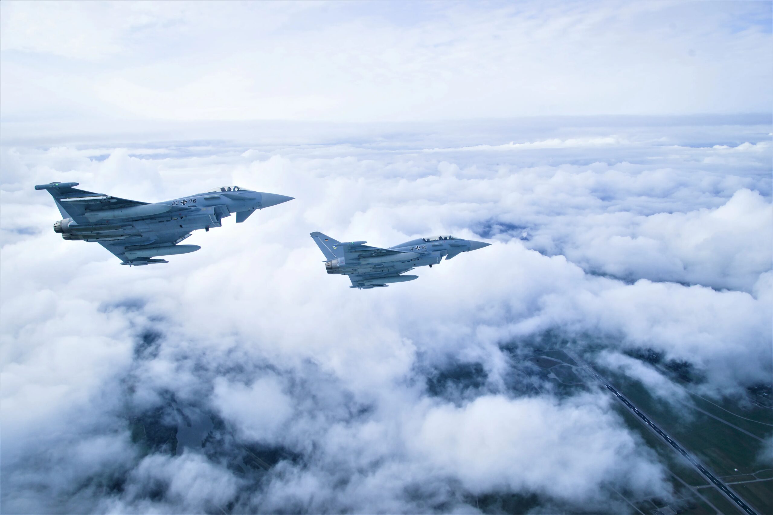 日本确认56亿美元F-15J升级计划细节