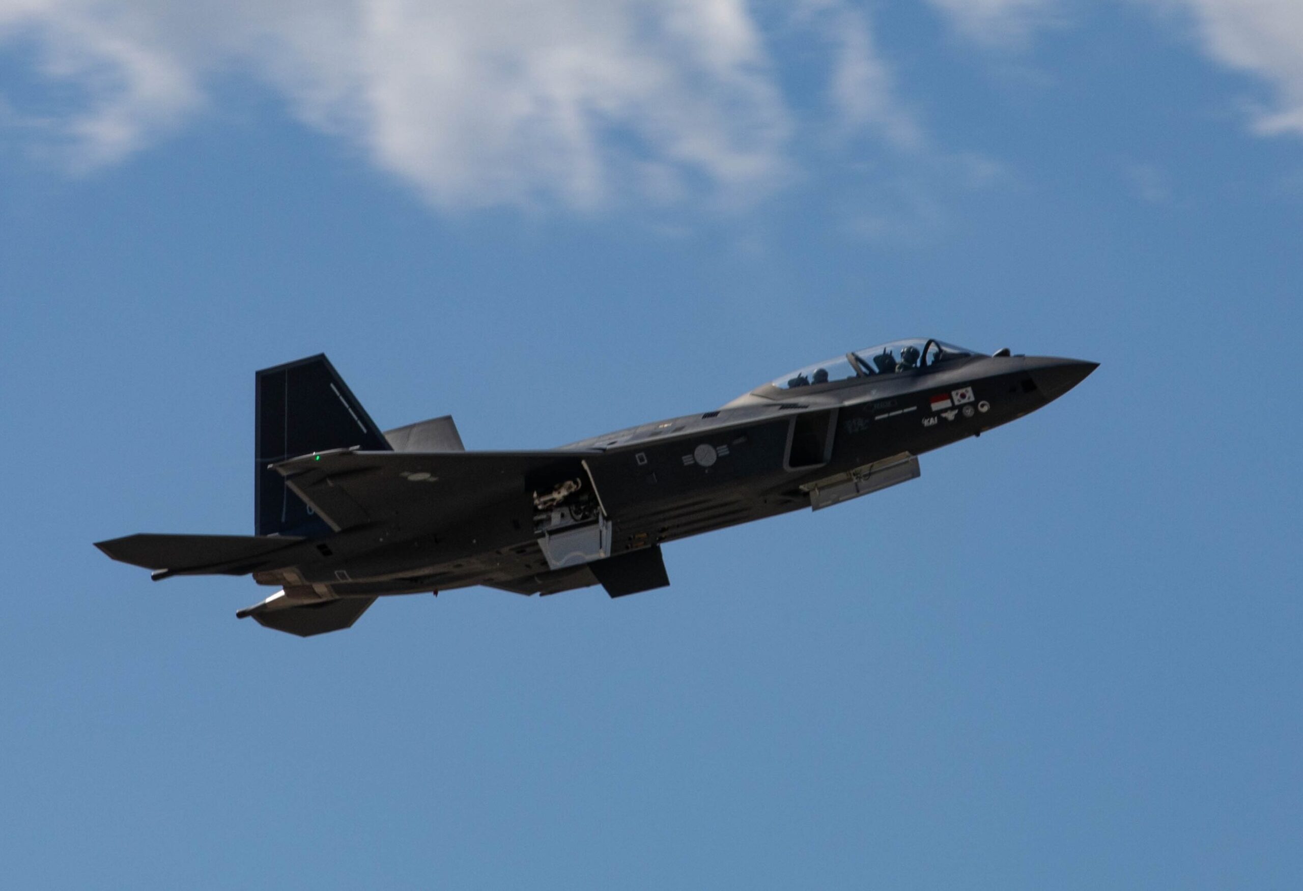 韩国启动2032年完成KF-21战机国产短程空对空导弹项目