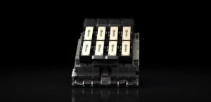 特朗普批准英伟达向中国特定客户出售高端芯片