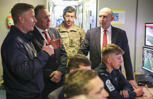 英国推“大西洋堡垒”反制俄潜艇威胁