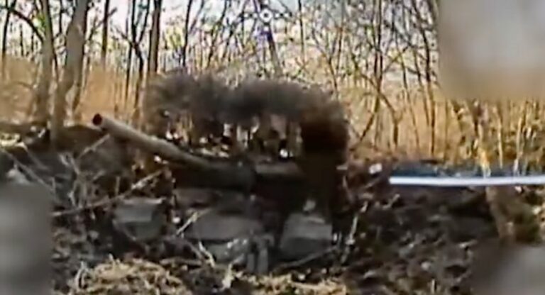 乌军用“鹰”式系统击落俄“口径”导弹