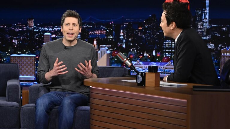 科技巨头裁员推平庸AI模型