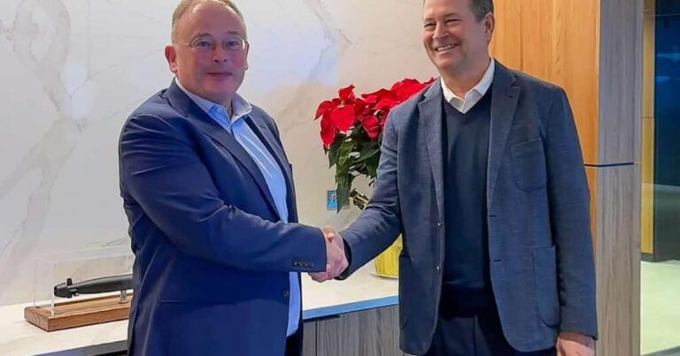 罗赛斯船厂获美企潜艇大单