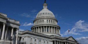 美国国会通过千亿国防法案援乌