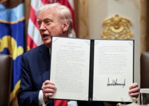 特朗普拟推联邦AI令，欲凌驾各州法规