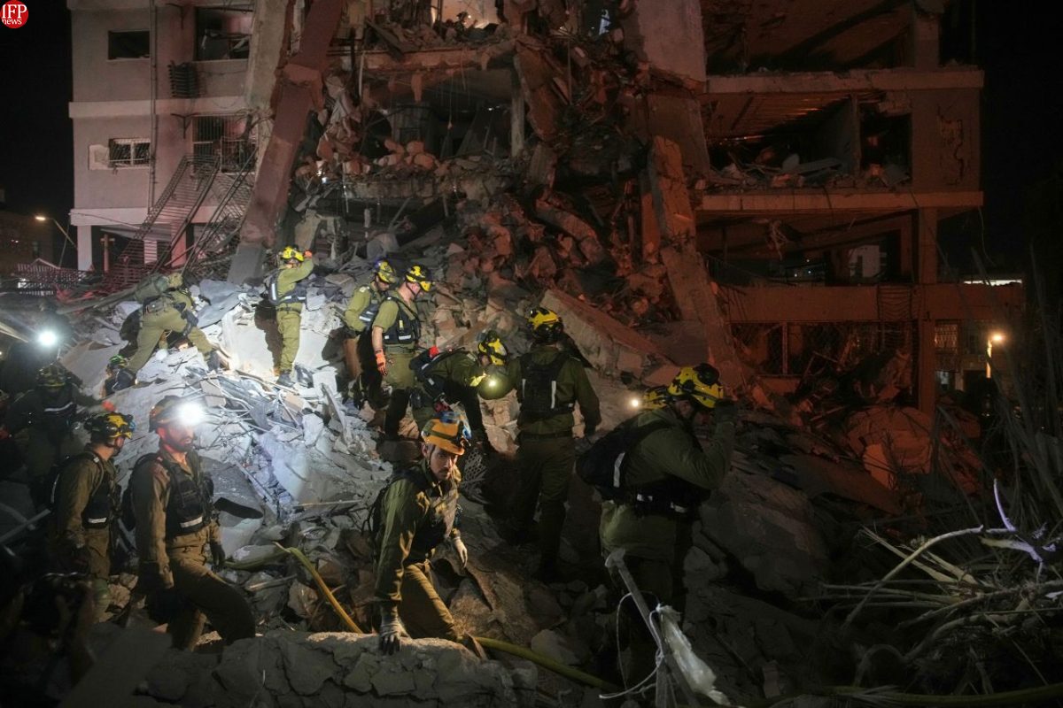 伊朗迅速反击以军空袭