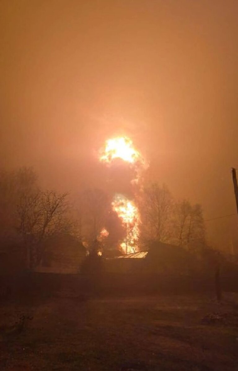 无人机袭击俄坦波夫油库引发火灾