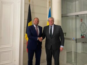 乌克兰外长与比利时防长商讨F-16交付