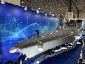 台海军招标采购无人机攻击艇