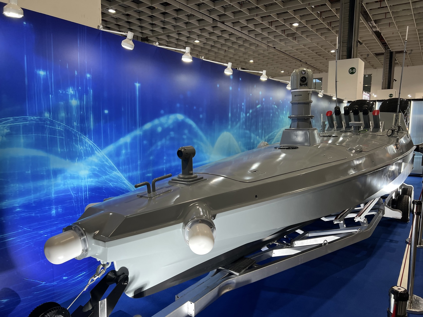 台海军招标采购无人机攻击艇