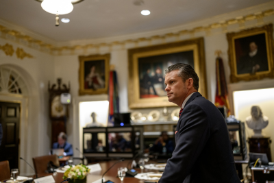 五角大楼报告：国防部长泄密聊天记录引发安全风险