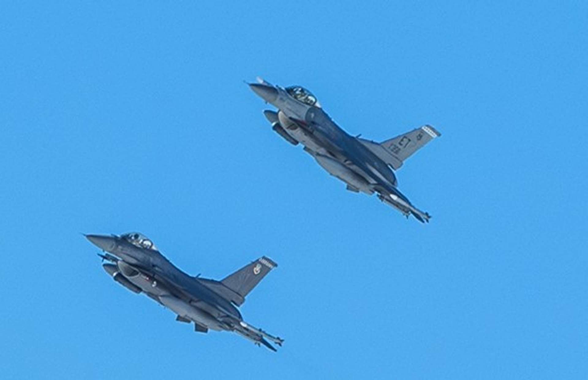 诺斯罗普·格鲁曼升级F-16战生存能力与杀伤力