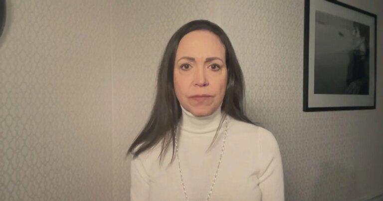 马查多对美军施压马杜罗持开放态度