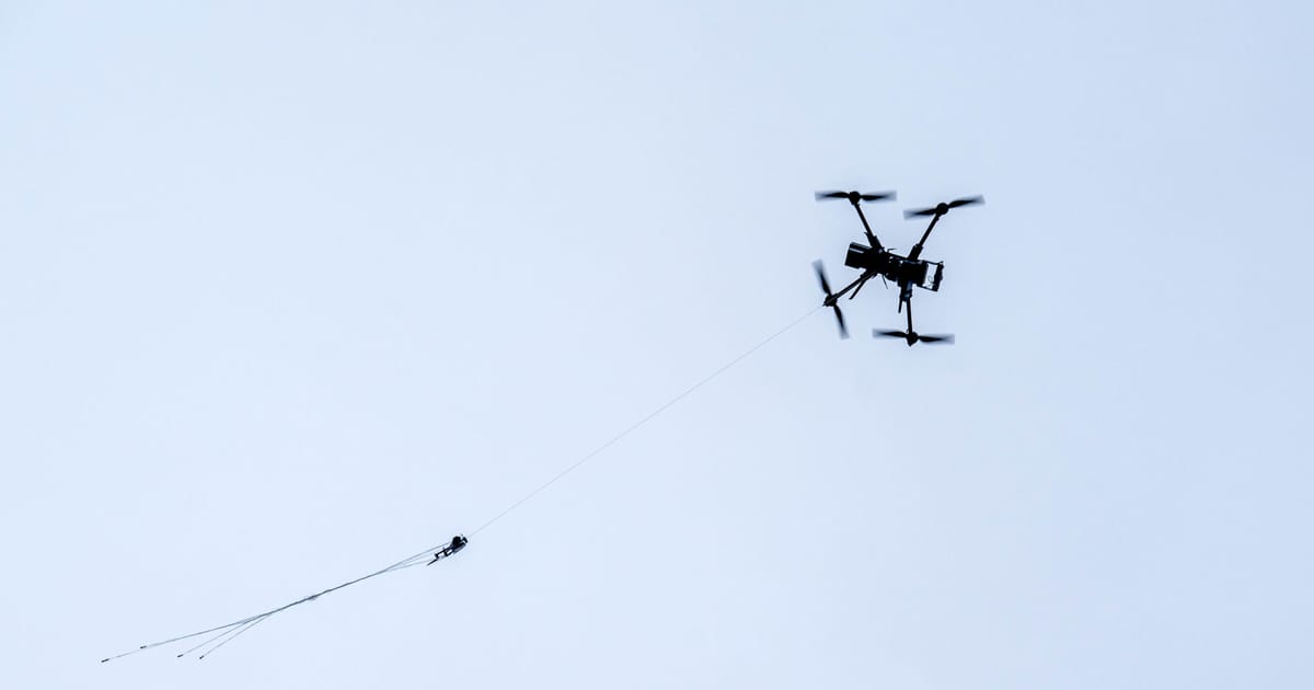 无人机频繁出没法国核潜艇基地，北约空中安全再受威胁