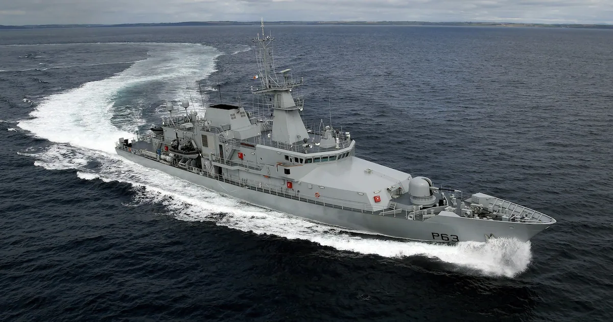 无人机逼近泽连斯基专机500米