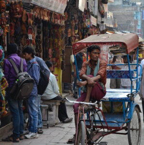 亚马逊微软将投500亿美元布局印度AI与云基建