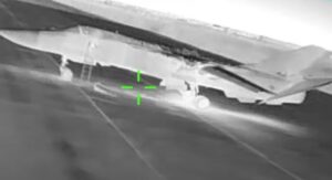 乌军连续打击克里米亚，摧毁俄多处军事目标