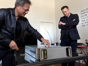 黄仁勋：当年英伟达首款 AI 超算 DGX-1 问世时没人想买，除了马斯克