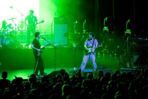 AI冒充乐队歌曲悄然上架Spotify