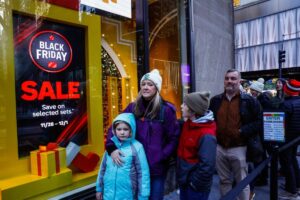 AI助力黑色星期五在线销售额破纪录达118亿美元