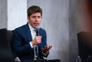 OpenAI取消股权归属悬崖以留住AI人才