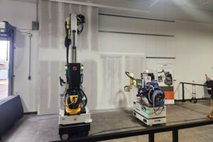 Okibo推自主AI喷涂机器人EG7+