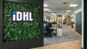 IDHL投资150万英镑建立AI孵化器，加速创新