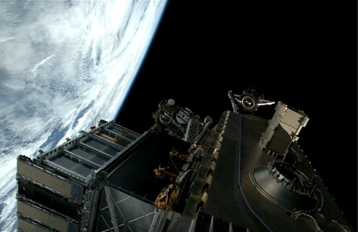 NASA双星提前启动极尖区科学探测