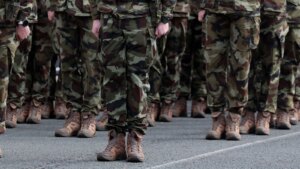 爱尔兰防长公布17亿欧元国防支出计划