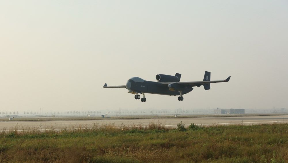 “九天”无人机首飞成功，性能领先