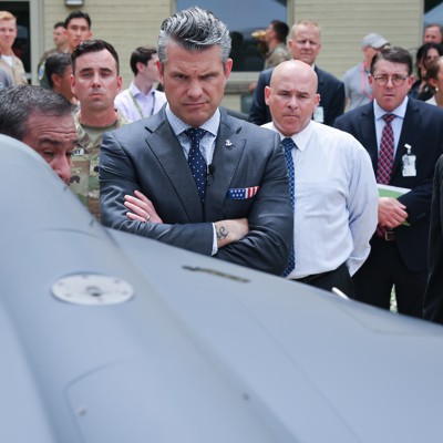 乌克兰助美军现代化战争，低成本无人机成关键