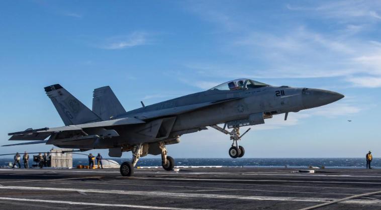 美国 3 架坠海“超级大黄蜂”战机未能找回