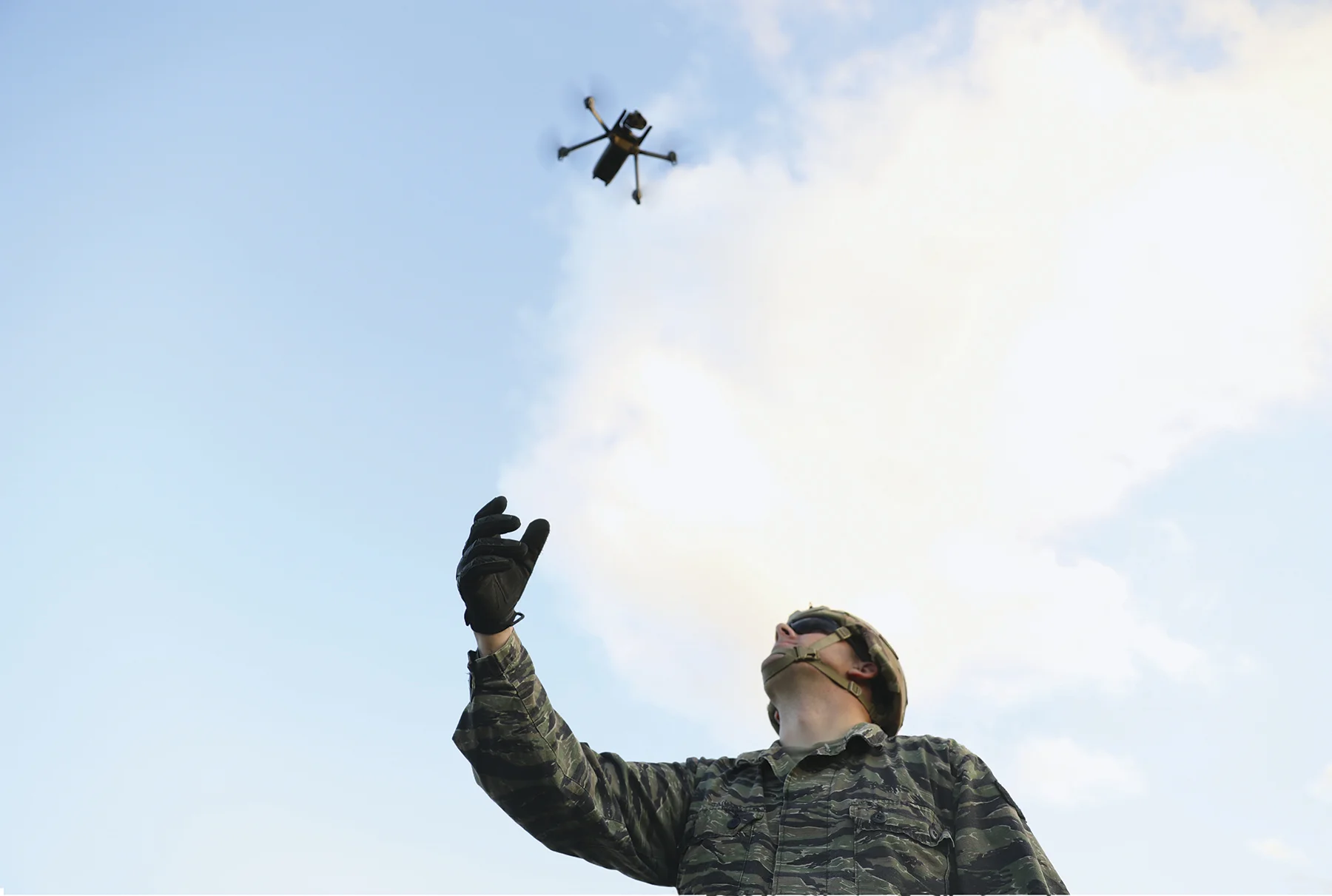 美军创新团队推动无人机作战新高度