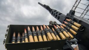 乌克兰AI炮塔改写防空规则，低成本对抗无人机群