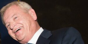 科技巨头联手推进生成式AI，共创未来新优势