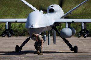 美军完成MQ-9无人机坠海回收