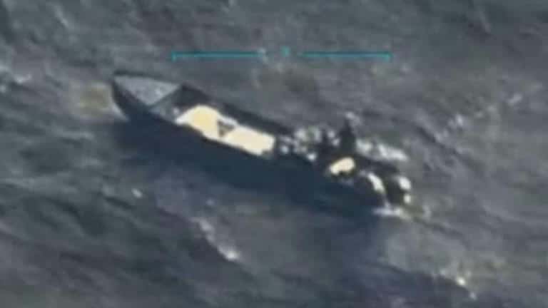 美军无预警攻击致11人全部死亡