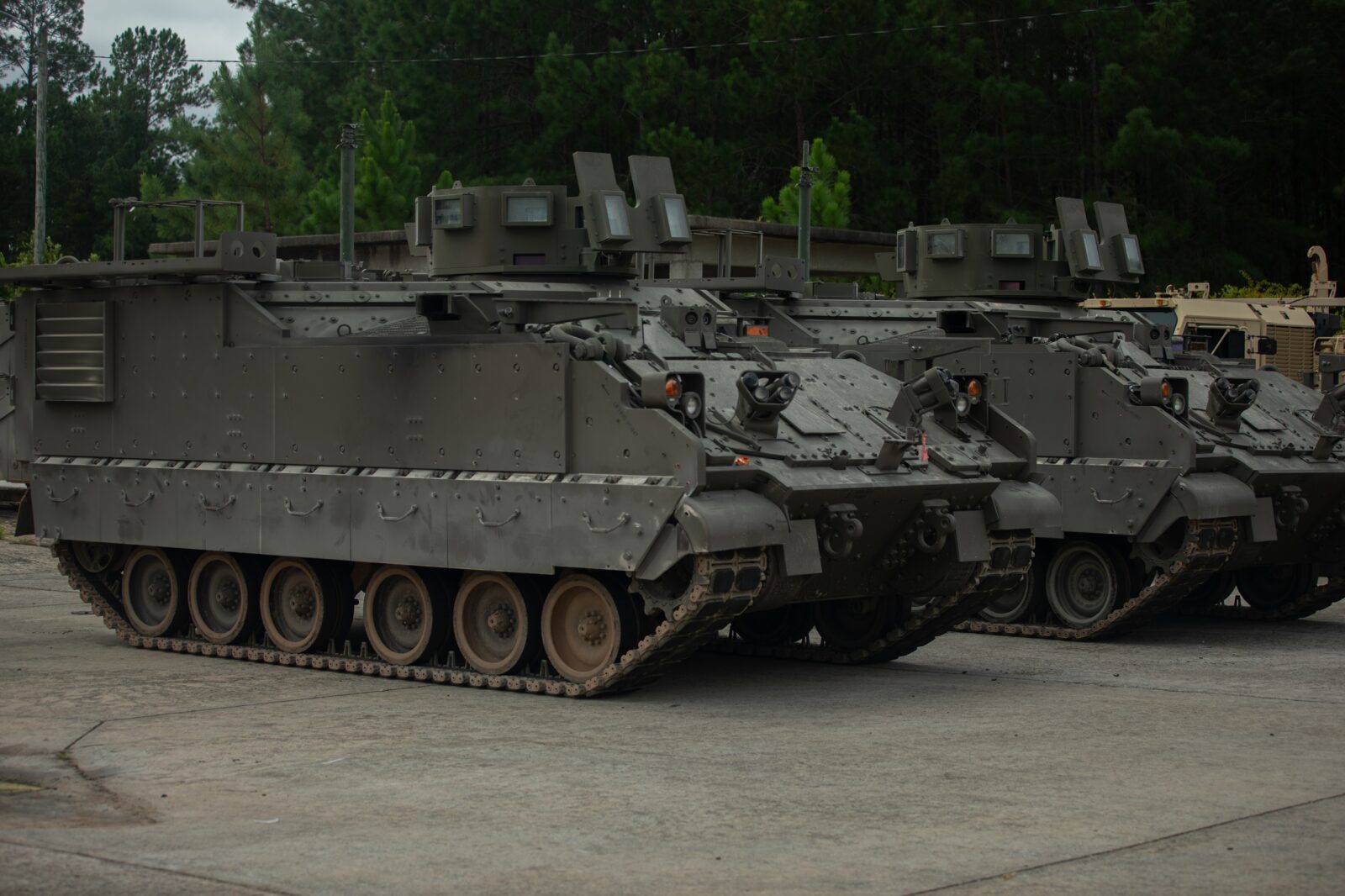 美军追加订购240辆多用途装甲车