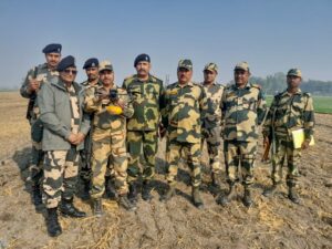 BSF破获跨境毒品网 缴获6.6公斤毒品及武装无人机